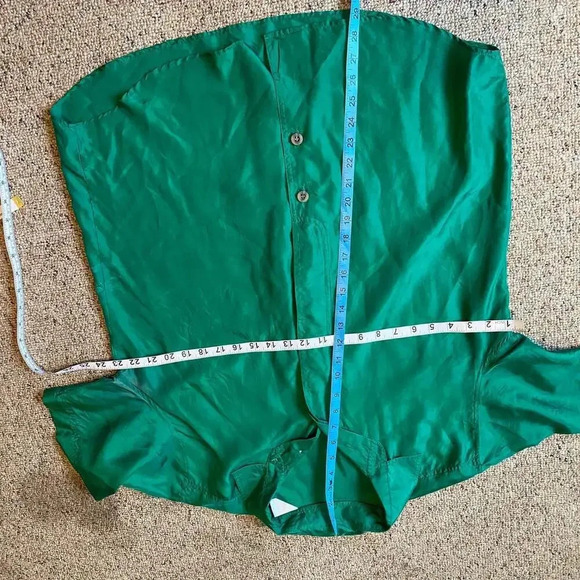 Vintage 90s 100% Silk Buttons up Green Shirt women size 12 - Picture 3 of 7